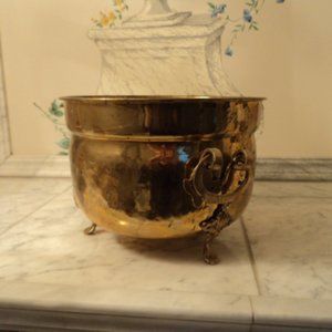 vintage hammered handled footed brass planter pot ~large size